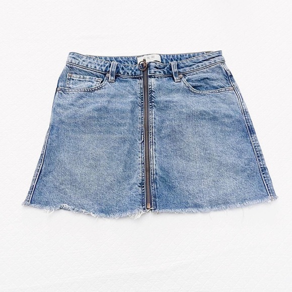 We the Free Light Wash Jean Zipper Front Denim Skirt SZ28 - Picture 4 of 4